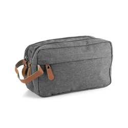 NASLI-Kosmetikerin - Bestellen Sie bei visslly.com